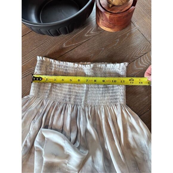 Koch Erica Shorts in Marble Grey Size Small - Picture 6 of 6